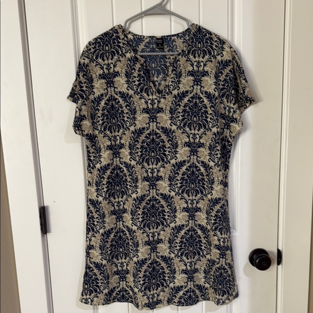 Elegant Navy and Cream Patterned Women's dress